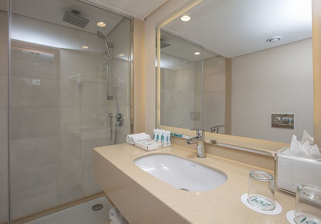 Imagen de la habitación del Hotel Jaz Celebrity Nile Cruise - Every Saturday From Luxor For 07 Andamp; 04 Nights - Every Wednesday Fro. Foto 8