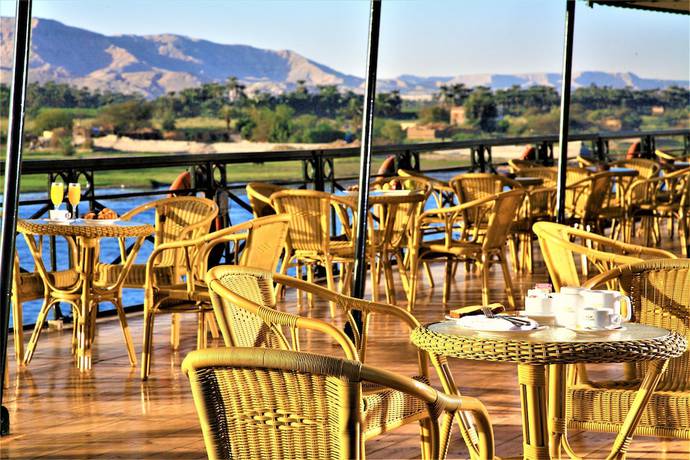 Imagen de los exteriores del Hotel Jaz Crown Jewel Nile Cruise - Every Saturday From Luxor For 07 And 04 Nights - Every Wednesday From. Foto 15