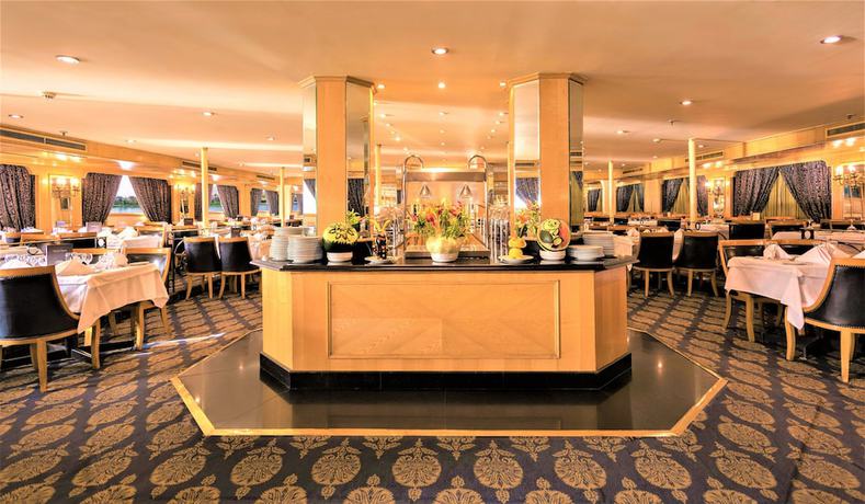 Imagen del bar/restaurante del Hotel Jaz Crown Jewel Nile Cruise - Every Saturday From Luxor For 07 And 04 Nights - Every Wednesday From. Foto 8