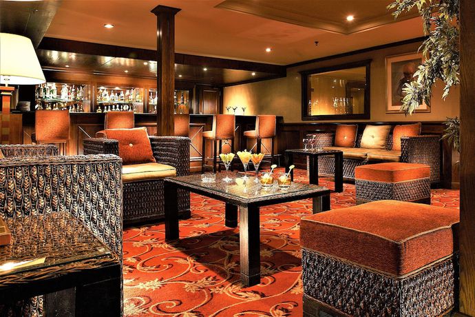 Imagen del bar/restaurante del Hotel Jaz Crown Jubilee Nile Cruise - Every Thursday From Luxor For 07 And 04 Nights - Every Monday From A. Foto 3