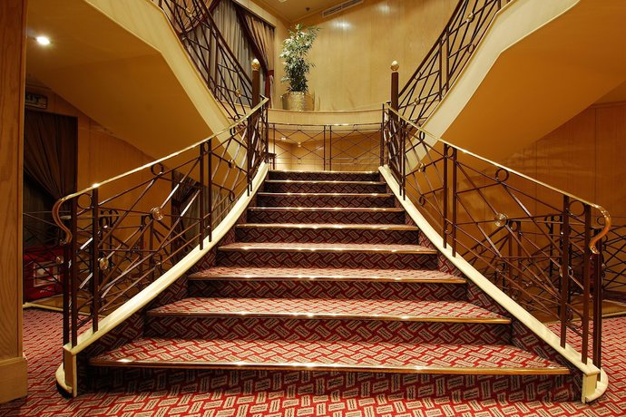 Imagen de los interiores del Hotel Jaz Crown Jubilee Nile Cruise - Every Thursday From Luxor For 07 And 04 Nights - Every Monday From A. Foto 13
