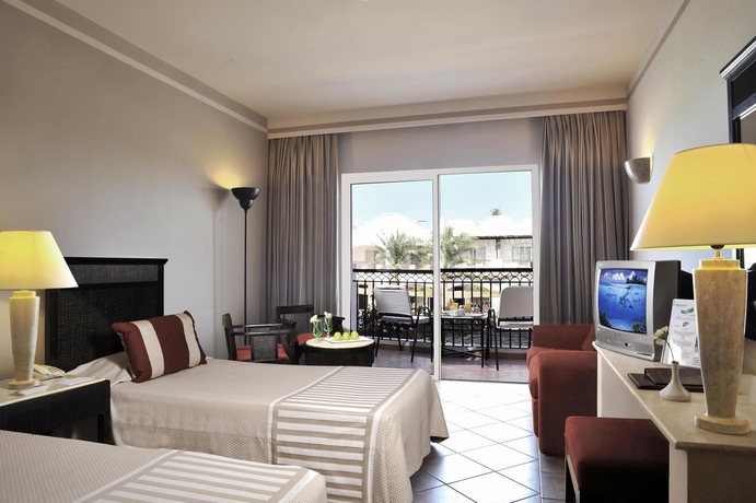 Imagen de los exteriores del Hotel Jaz Dahabeya. Foto 9