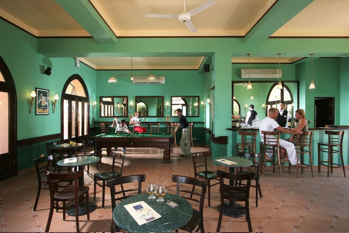 Imagen del bar/restaurante del Hotel Jaz Makadi Saraya Resort. Foto 3