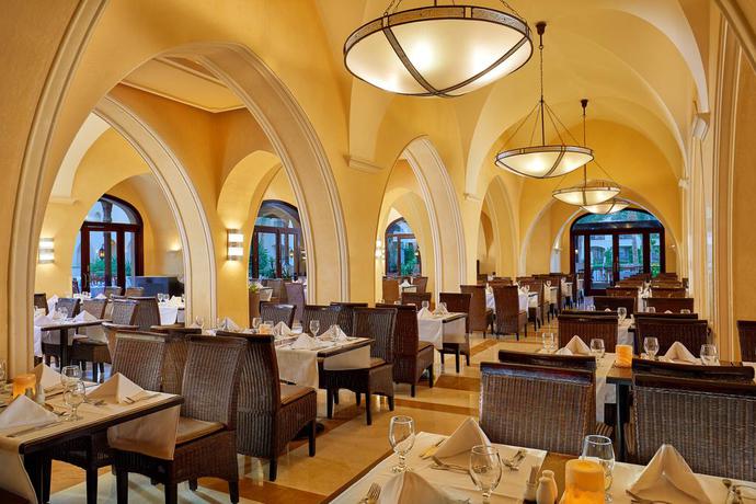 Imagen del bar/restaurante del Hotel Jaz Makadi Star And Spa, Makadi Bay. Foto 5