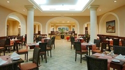 Imagen del bar/restaurante del Hotel Jaz Mirabel Park and Club. Foto 2