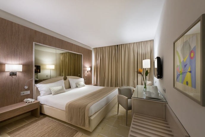 Imagen de la habitación del Hotel Jaz Tour Khalef. Foto 6