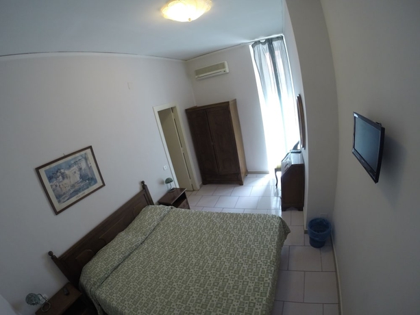 Imagen de la habitación del Hotel Jazz, Nápoles. Foto 18