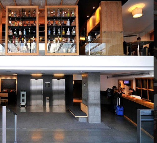 Imagen de los interiores del Hotel Jazz, Plaza Catalunya. Foto 16