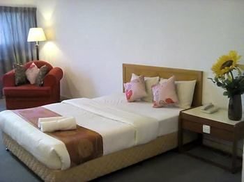 Imagen del bar/restaurante del Hotel Jb Central. Foto 4