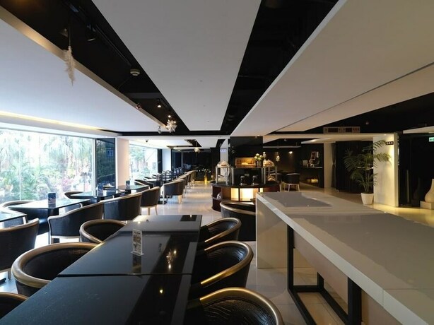 Imagen del bar/restaurante del Hotel Jbg Hotspring Resort. Foto 19