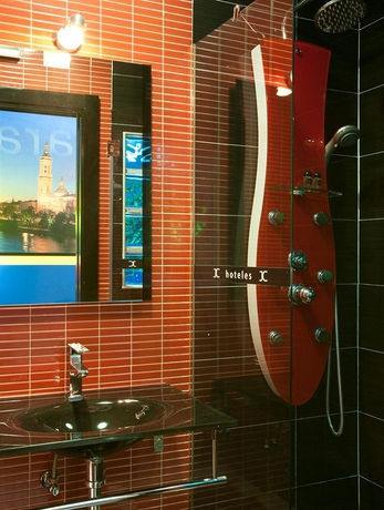 Imagen de la habitación del Hotel Jc Rooms Santa Ana. Foto 4