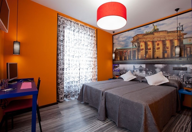 Imagen de la habitación del Hotel Jc Rooms Santo Domingo. Foto 3