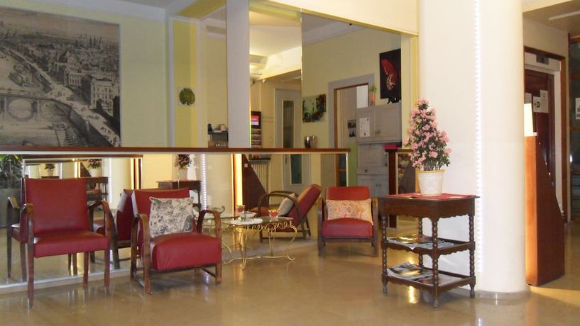 Imagen de los interiores del Hotel Jean Bart. Foto 20