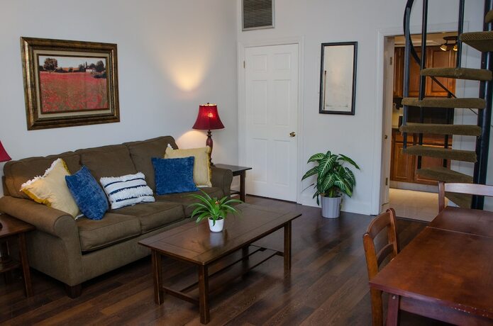 Imagen de la habitación del Hotel Jean Lafitte House. Foto 9