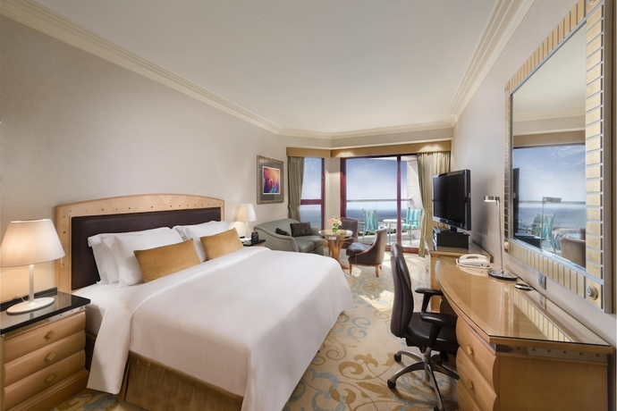 Imagen de la habitación del Hotel Jeddah Hilton. Foto 1