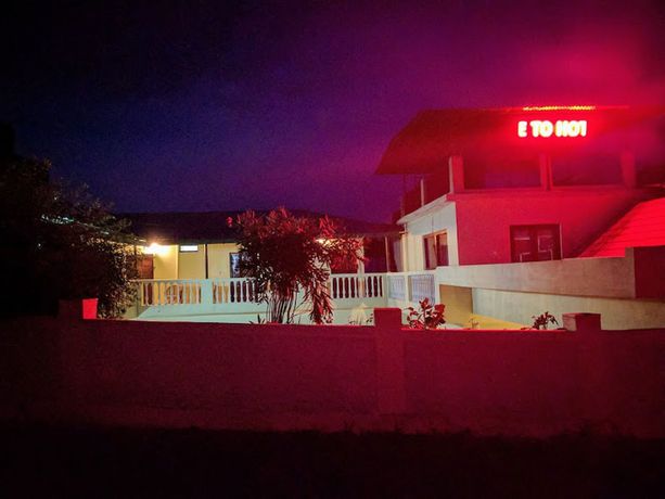 Imagen de los exteriores del Hotel Jeetu. Foto 5