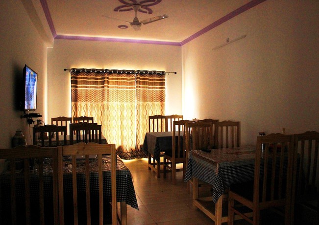 Imagen del bar/restaurante del Hotel Jeevanam Villa. Foto 4