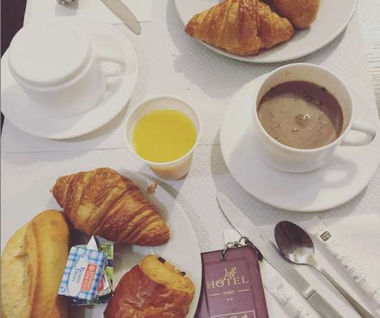 Imagen del bar/restaurante del Hotel Jeff Paris. Foto 3