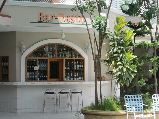 Imagen del bar/restaurante del Hotel Jeffel. Foto 2
