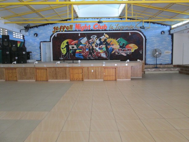 Imagen de los interiores del Hotel Jeffel. Foto 12