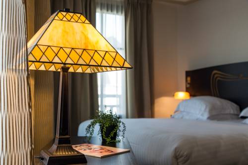 Imagen de la habitación del Hotel Jehan De Beauce. Foto 2