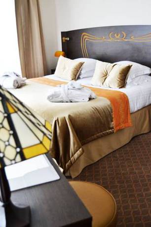 Imagen de la habitación del Hotel Jehan De Beauce. Foto 5