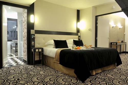 Imagen de la habitación del Hotel Jehan De Beauce. Foto 10