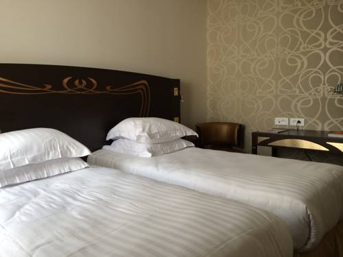 Imagen de la habitación del Hotel Jehan De Beauce. Foto 11