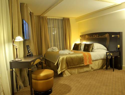 Imagen de la habitación del Hotel Jehan De Beauce. Foto 16