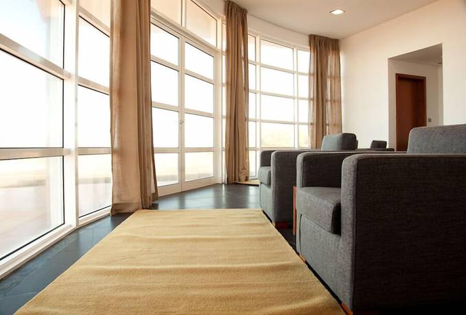 Imagen de los interiores del Hotel Jeiroes Do Mar. Foto 12