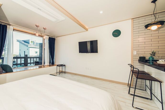 Imagen de la habitación del Hotel Jeju Abientot. Foto 15