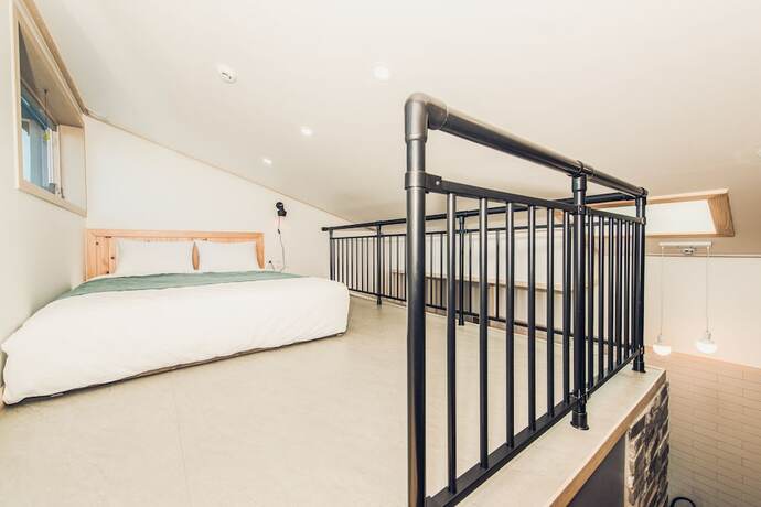 Imagen de la habitación del Hotel Jeju Abientot. Foto 20