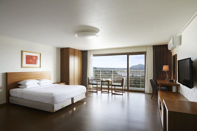 Imagen de la habitación del Hotel Jeju Aerospace. Foto 8