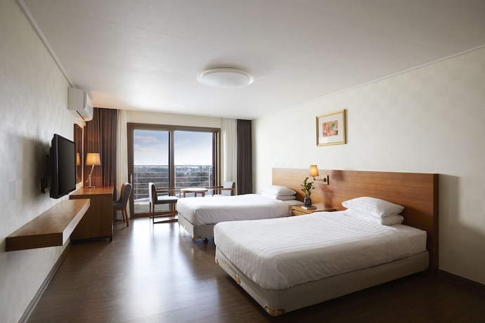 Imagen de la habitación del Hotel Jeju Aerospace. Foto 14