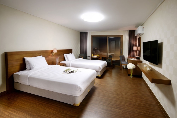 Imagen de la habitación del Hotel Jeju Aerospace. Foto 16