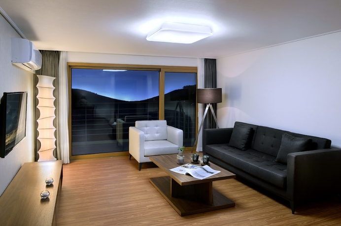 Imagen de la habitación del Hotel Jeju Aerospace. Foto 18