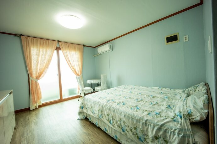 Imagen general del Hotel Jeju Badagurigi. Foto 8
