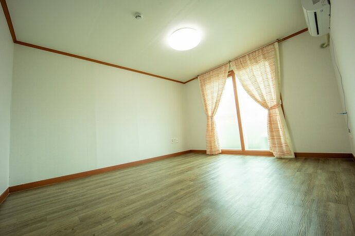 Imagen general del Hotel Jeju Badagurigi. Foto 12