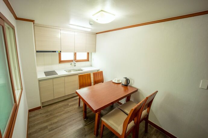 Imagen general del Hotel Jeju Badagurigi. Foto 13