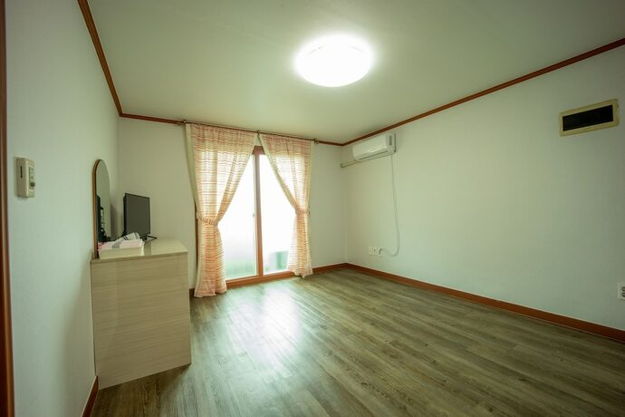 Imagen general del Hotel Jeju Badagurigi. Foto 14