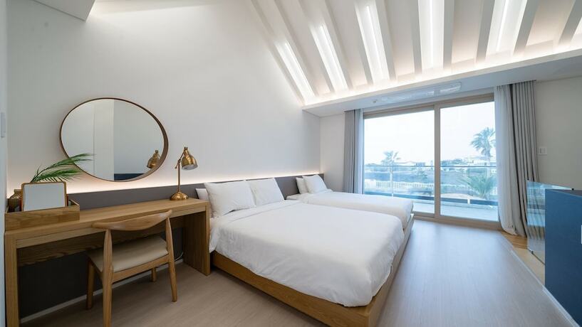 Imagen de la habitación del Hotel Jeju Badayeon Villa. Foto 15