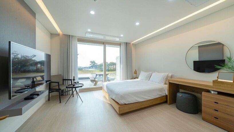 Imagen de la habitación del Hotel Jeju Badayeon Villa. Foto 20