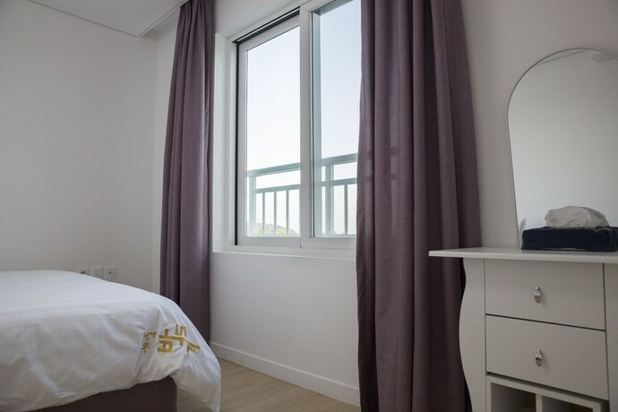 Imagen de la habitación del Hotel Jeju Baraki. Foto 28
