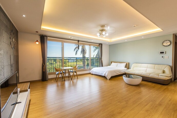 Imagen de la habitación del Hotel Jeju Blue and Sea. Foto 17