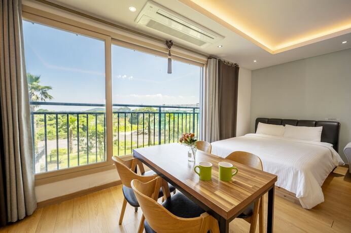 Imagen de la habitación del Hotel Jeju Blue and Sea. Foto 40