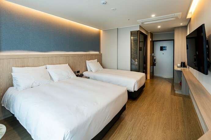Imagen de la habitación del Hotel Jeju Bolton. Foto 15