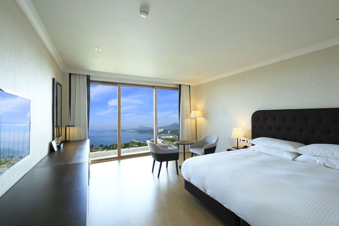 Imagen de la habitación del Hotel Jeju Booyoung. Foto 13