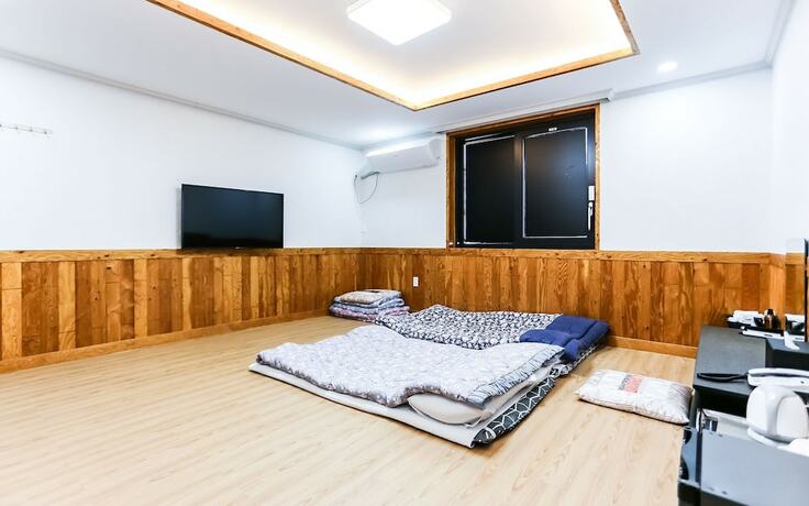 Imagen de la habitación del Hotel Jeju City Hall. Foto 24