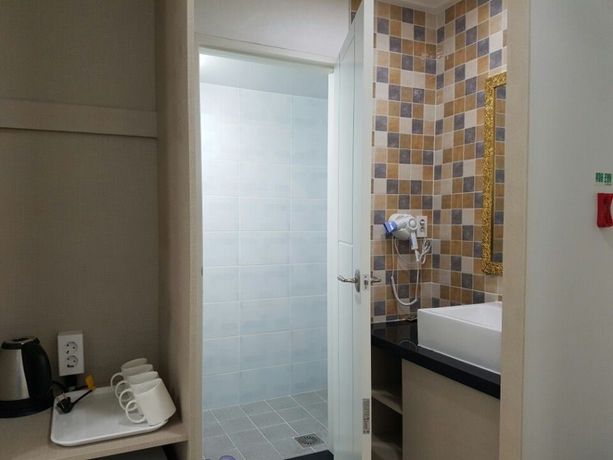 Imagen de los interiores del Hotel Jeju Cordelia S. Foto 19