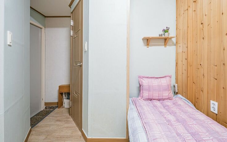 Imagen de la habitación del Hotel Jeju Gogung Pension-type Guest House. Foto 13